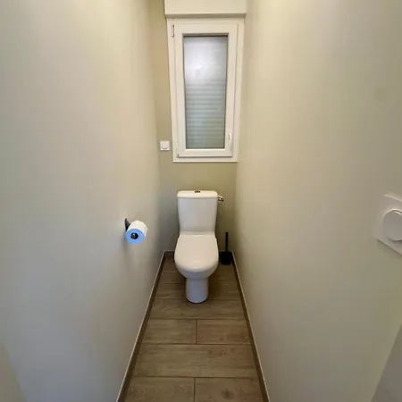 Domaine Des 5 Roses - Rose Blanche Vendrennes